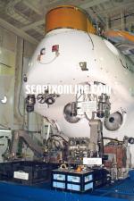 ID 2133 SHINKAI 6500 (1989/25.8  tons) is the world's deepest diving submersible capable of depths of up to 6400 metres. She is carried aboard the support ship YOKOSUKA (1990/4439grt).